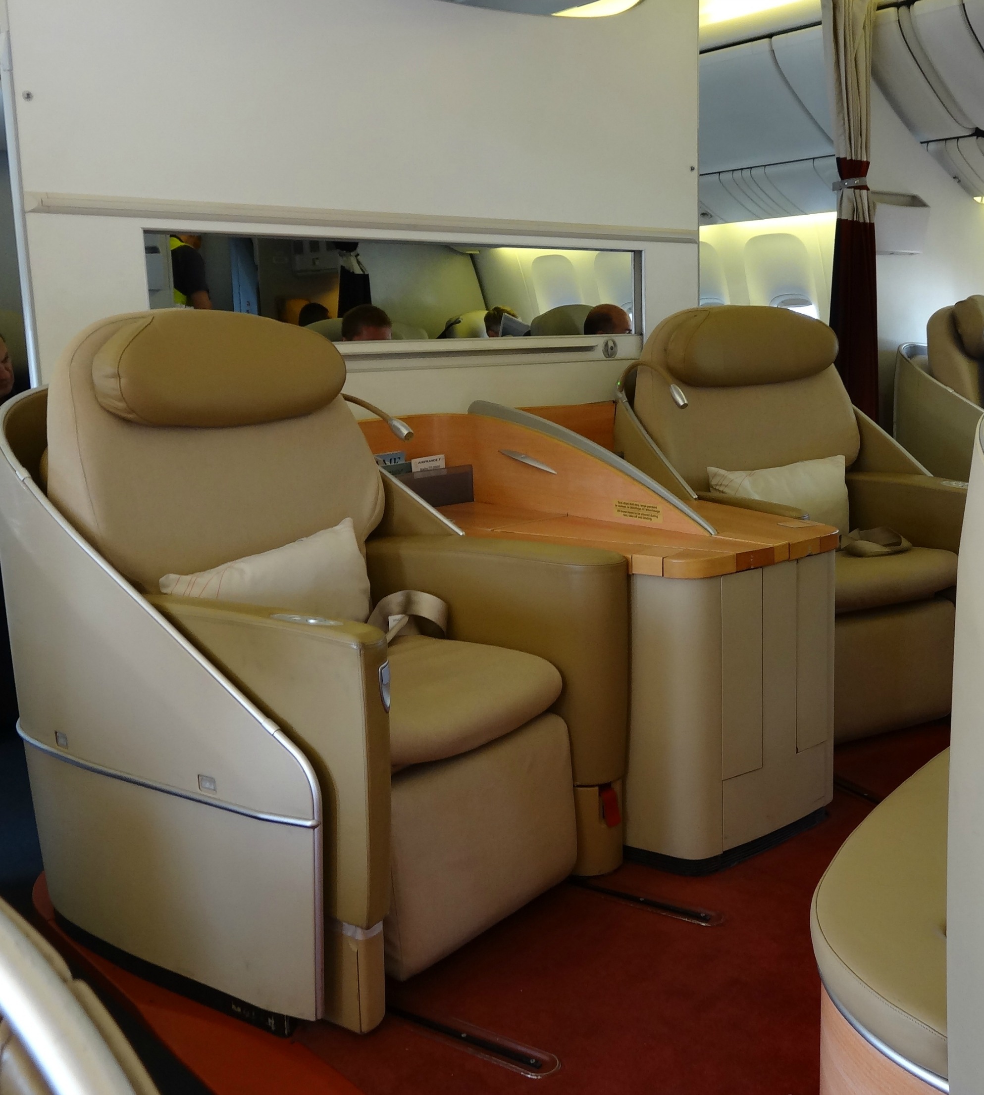 Business Class Airfare: What's the difference?