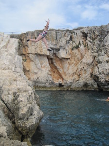 Cliff Diving; Kemenjak