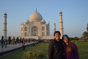 Economical Excursionists at Taj Mahal