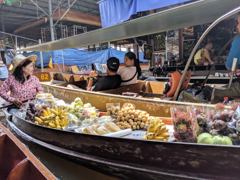 floating market bangkok damnoen saduak
